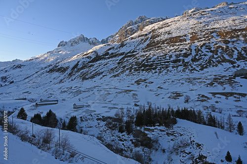 Winterlandschaft im Urserental bei Hospental, Uri, Schweiz