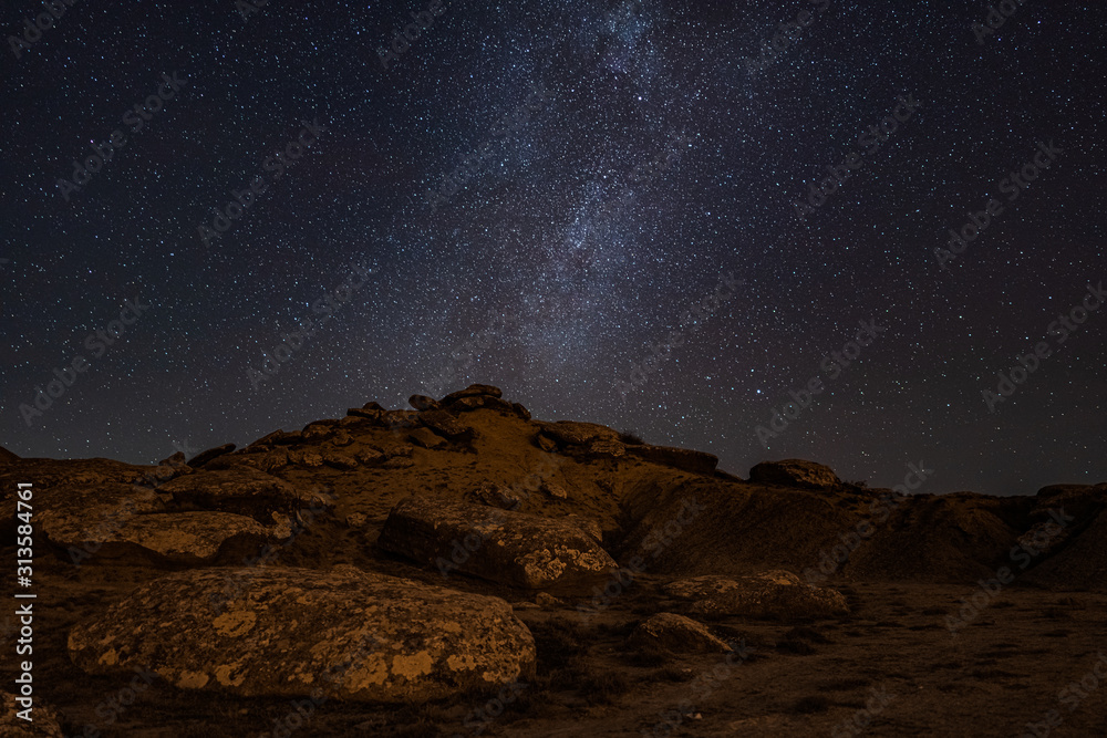 Obraz premium The remains of an ancient civilization. Gobustan Reserve at night Azerbaijan