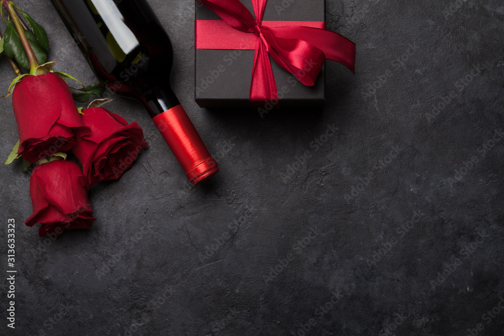 Fototapeta Walentynki pudełko, wino i róże