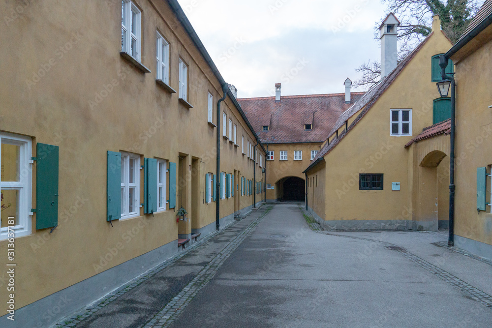 Obraz premium Fuggerei in Augsburg, Bavaria, Germany