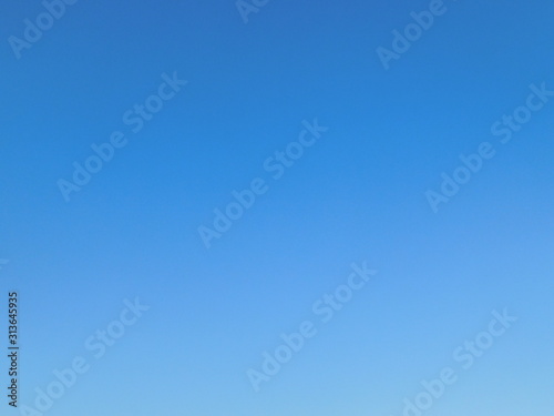 A picture of a blue sky in the sea