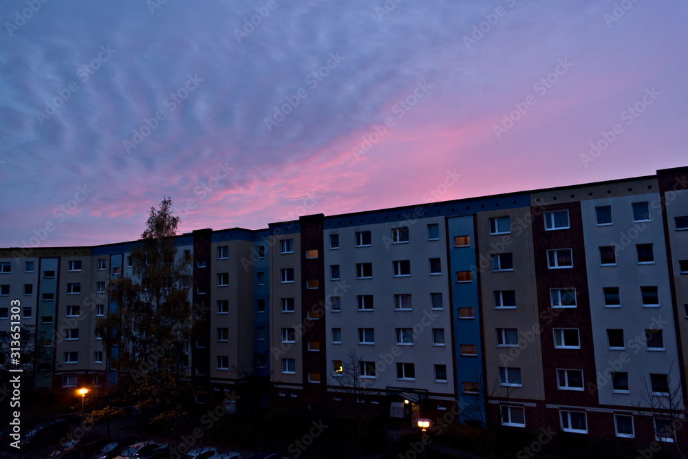 Φωτογραφία Sunset at Rostock-Evershagen, Mecklenburg Western Pomerania, Germany, Europe