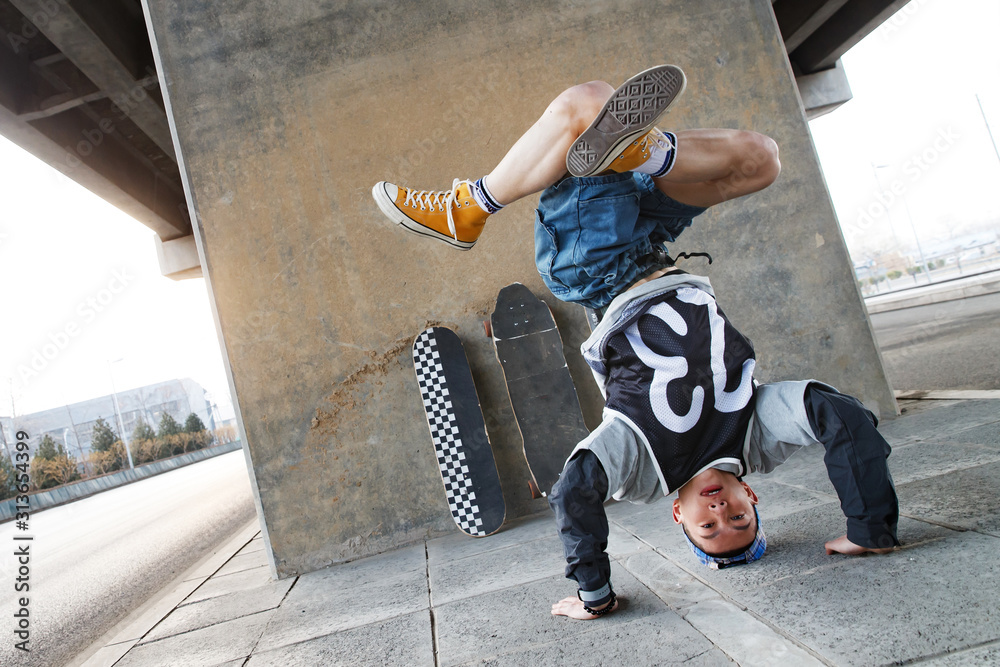 Young People Jump Street Dance Stock 写真 Adobe Stock