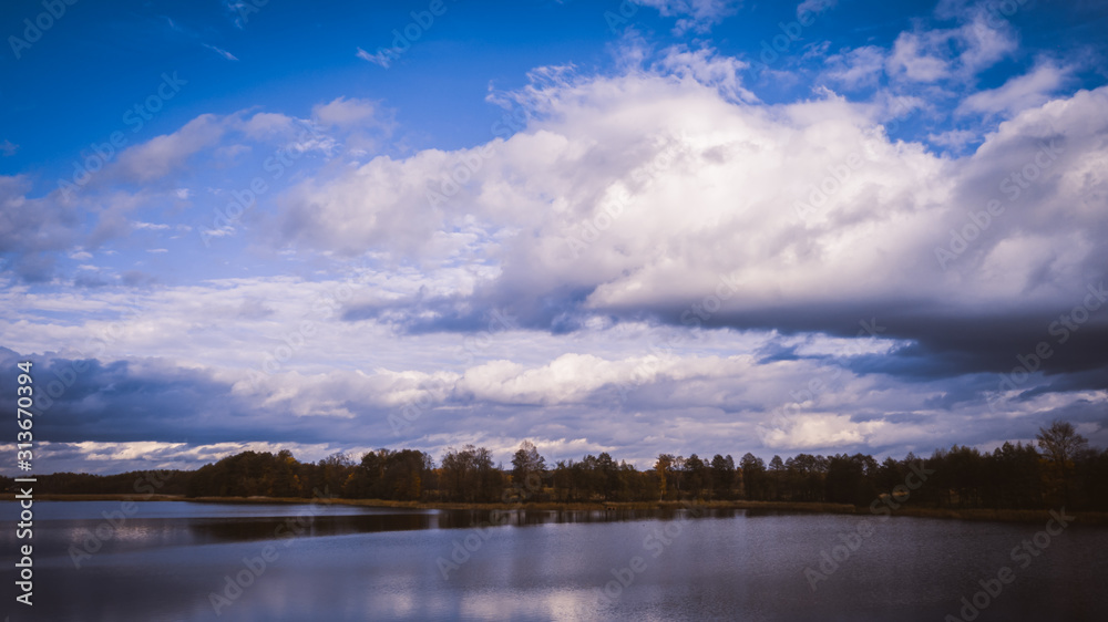 Mazury Masuria z lotu ptaka jesienią Polska 