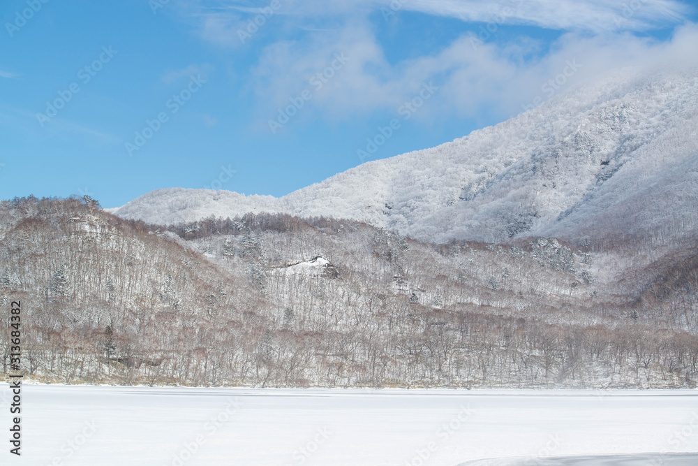 美しい赤城山 冬の山景色 美しい赤城山 冬の山景色