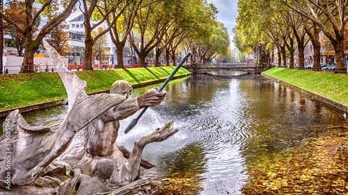 Koenigsallee / Tritonenbrunnen scenery in Duesseldorf photo