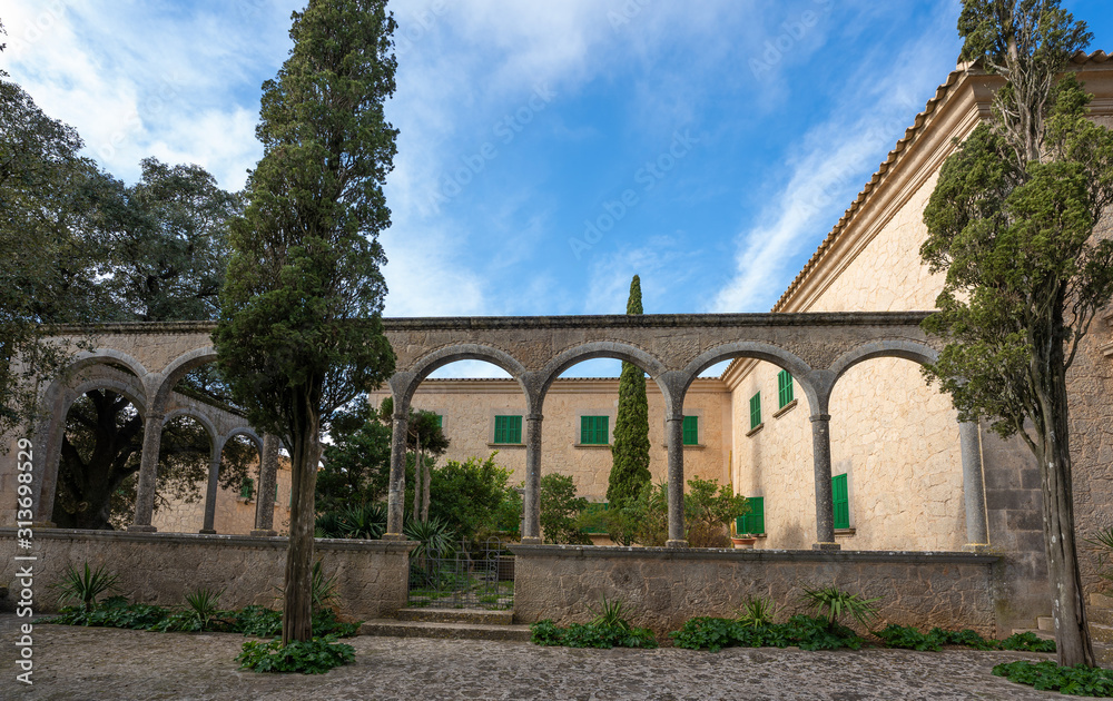 Mallorca Kloster - Santuari de Nostra Senyora de Cura (Randa) Mallorca Kloster - Santuari de Nostra Senyora de Cura (Randa)