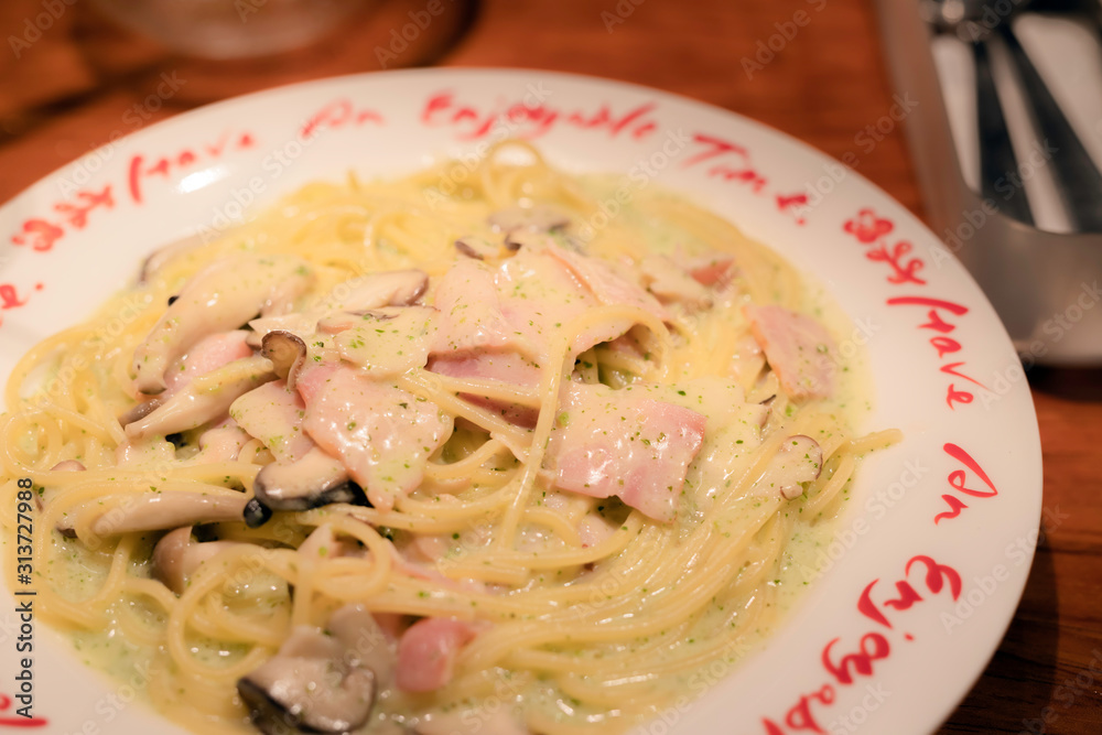 カルボナーラパスタ