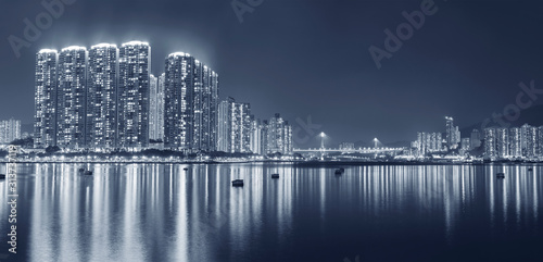 Canvas Print Panorama of harbor of Hong Kong city at night