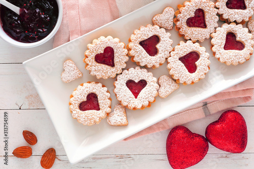 Valentines Day jam cookies with heart shapes Fototapete