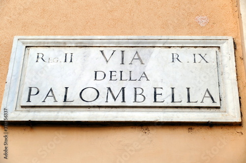 nomi delle strade e piazze di roma,italia © D.L.PHOTOBRIDGE