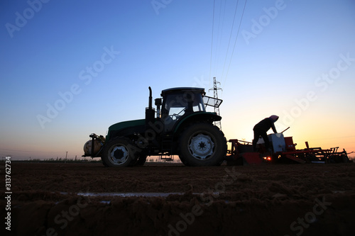 The tractor in farmland farming