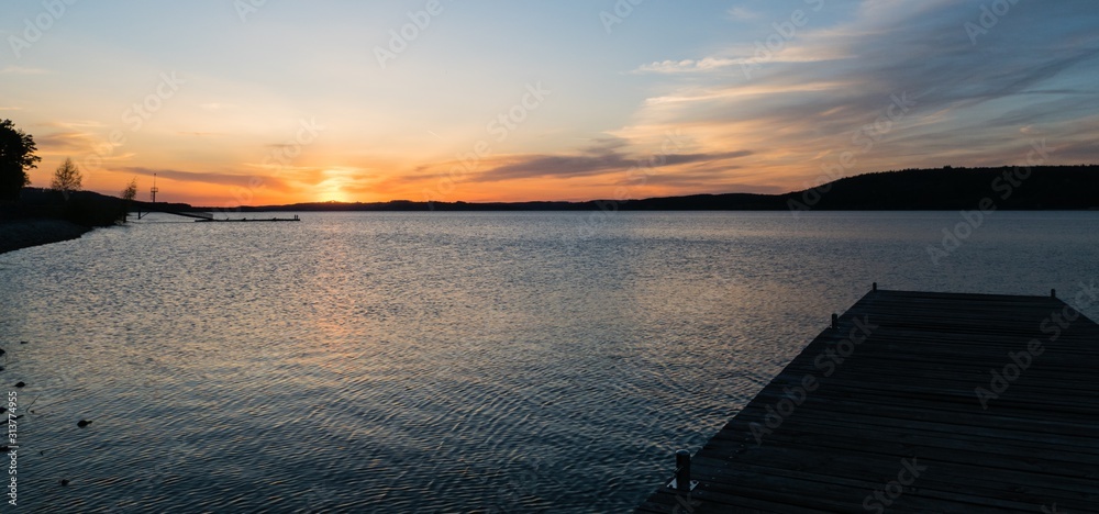 Fototapeta premium Panorama Sonnenuntergang am Brombachsee