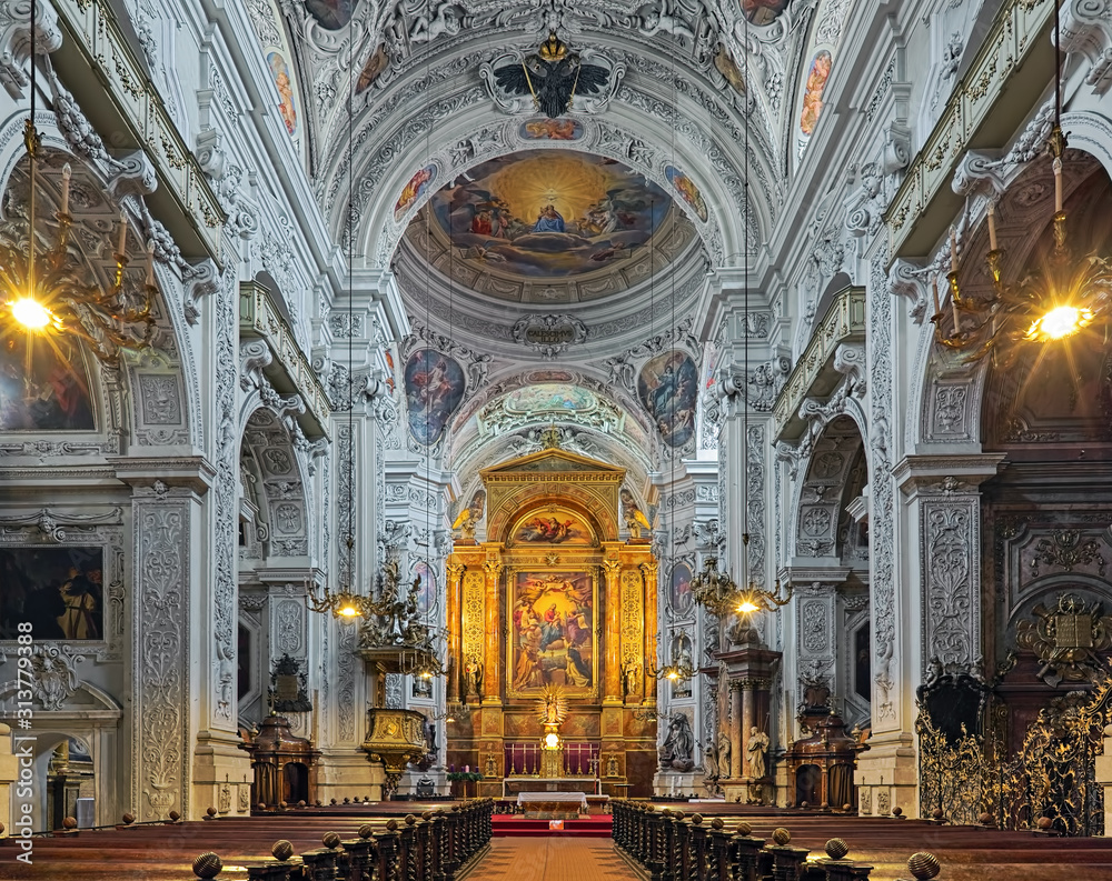 Interior of Dominican Church in Vienna, Austria. Also known as the Church of St. Maria Rotunda, it was built in 1631-1634 in early Baroque style.