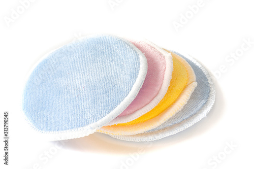 Tableau sur toile zero waste make up removal pads isolated on white