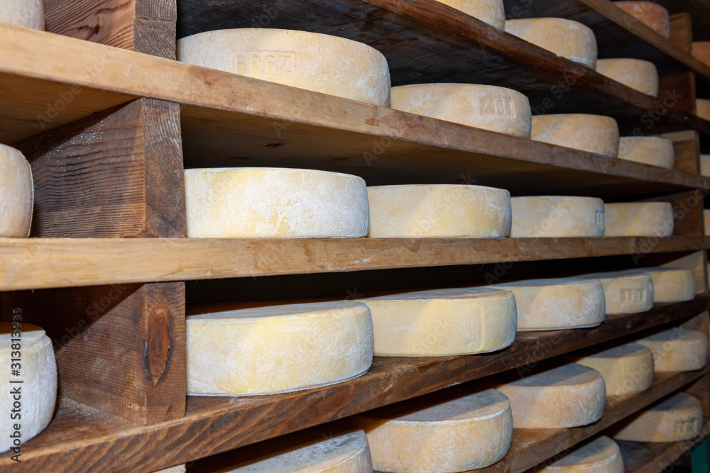 Bettelmat cheese from the Ossola valley