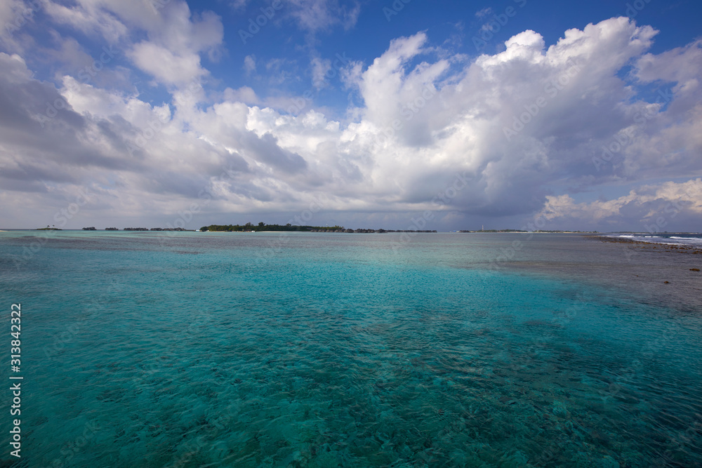 Paradise Island (Lankanfinolhu), Maldives Paradise Island (Lankanfinolhu), Maldives
