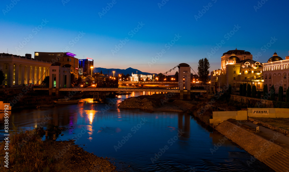 Fototapeta premium night view of skopje