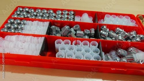 Assembly of hunting cartridges. Overview of the box with the components of the hunting cartridges 