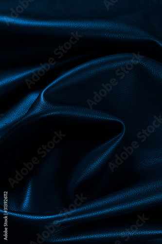 Texture grainée cuir bleu sombre marine noir plissé
