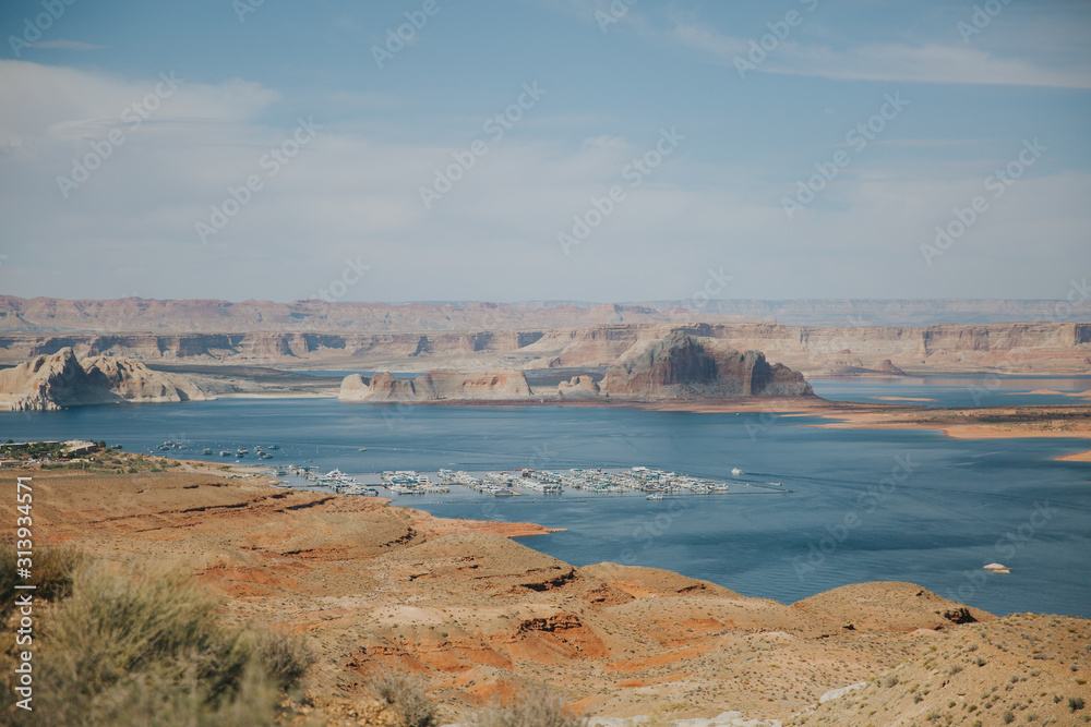 Voyage - Lac Powell - Lac artificiel situé entre l'Arizona & l'Utah