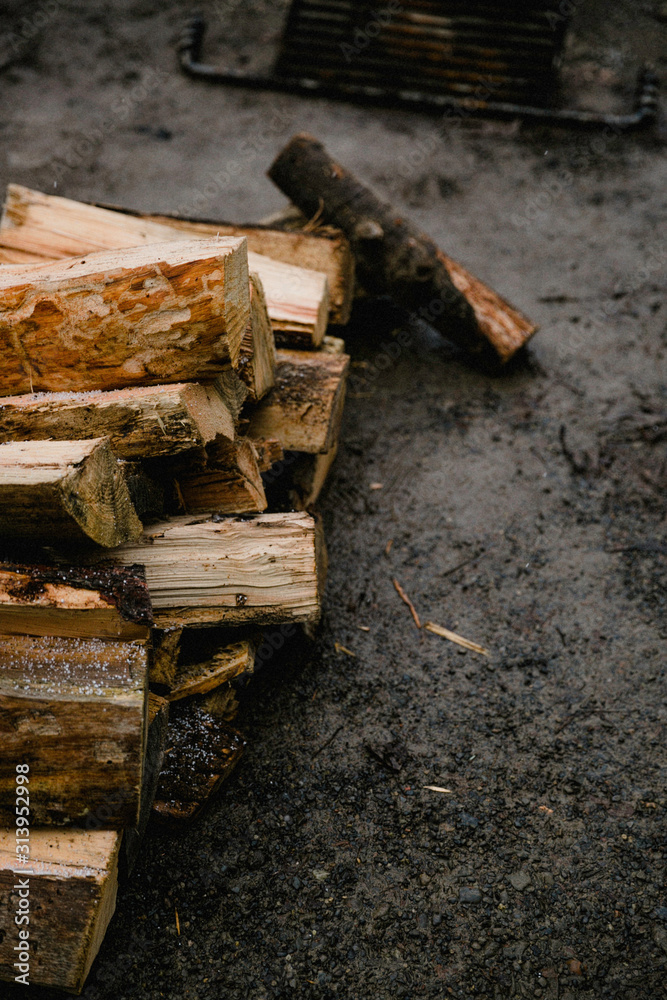 Fototapeta premium axe and firewood