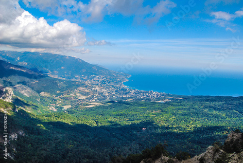 View of Yalta from the silver arbor Ai-petri © Viktor