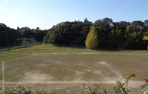 誰もいないグラウンド