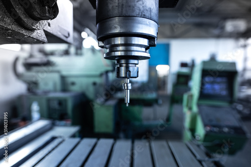 Quadro em tela Industrial metal drill machine in metalworking workshop
