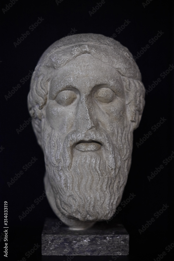 statue of ancient Greek poet Homer