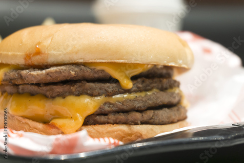 ファーストフード　ハンバーガー