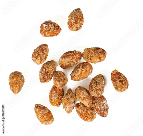 Fotografiet sugared almonds isolated on  white
