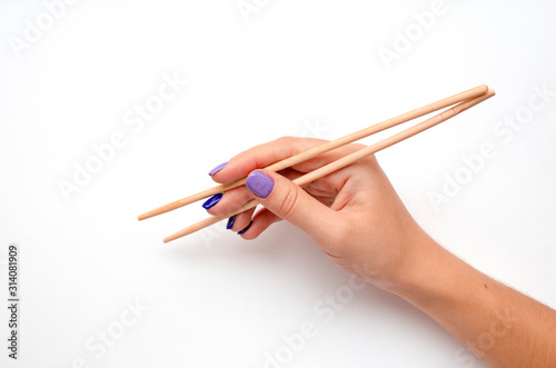 An example of how to hold sticks