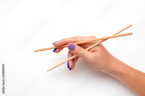 An example of how to hold sticks