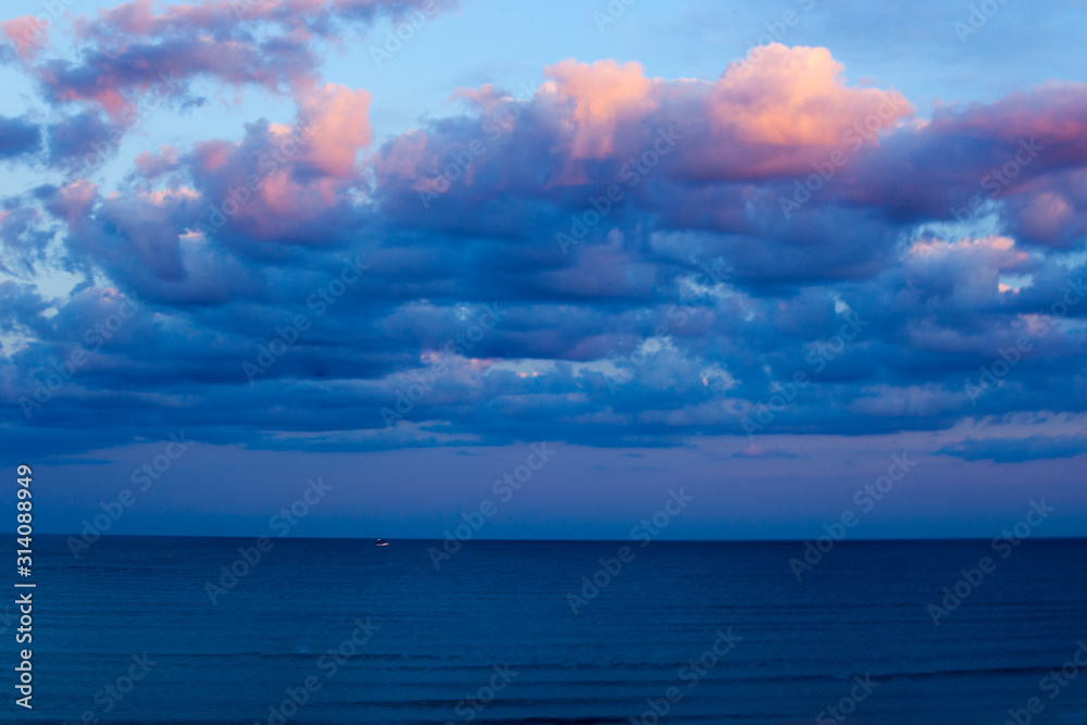 Obraz premium Ocean at Sunrise