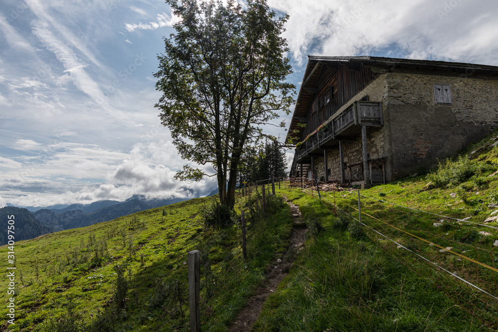 alte Almhütte