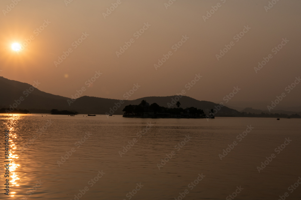Sunset, Lake Pichola, Udaipur, Rajasthan, India