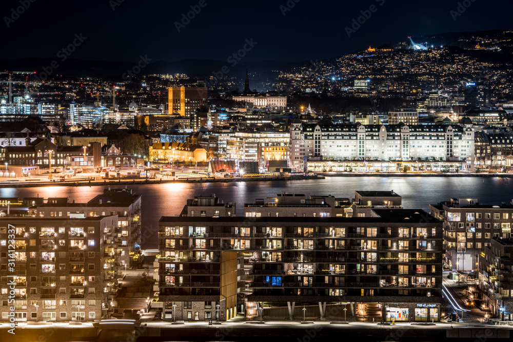 Oslo nocą, stolica Norwegii, Skandynawia, Europa