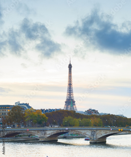 Sienna river Paris Eiffel tower © joyt