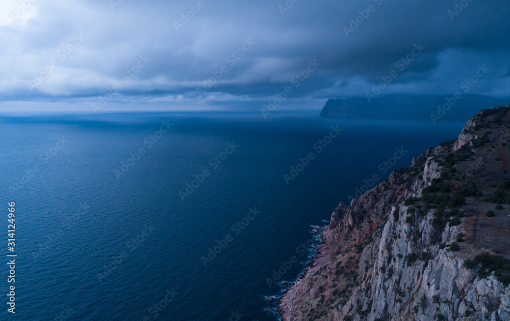 Naklejka premium Storm on the sea. Scenic view.