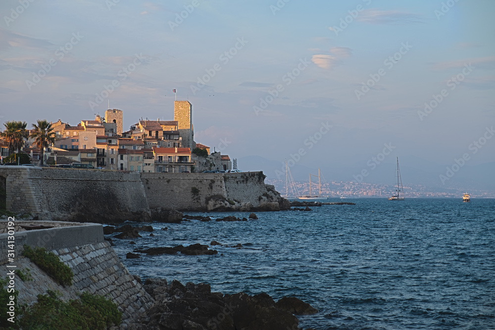 Obraz premium Antibes, Afternoon Effect