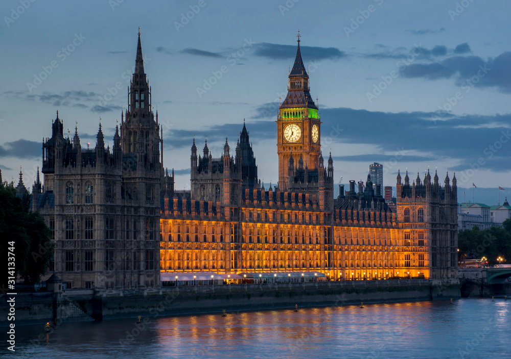 UK, england, London, Houses of Parliament dusk