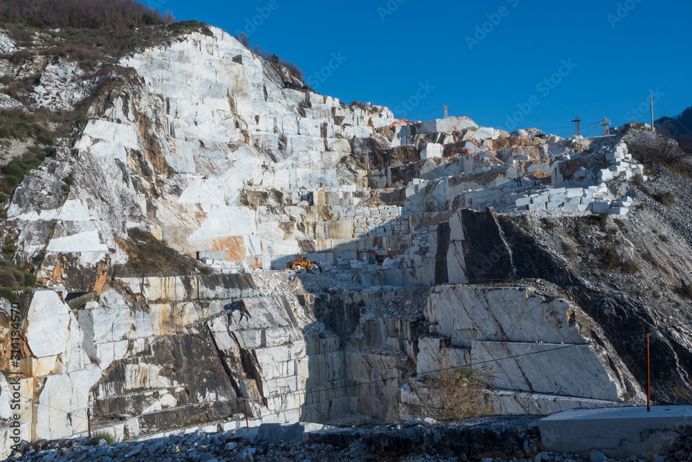Marble quarry. white marble. marble cut. career of statuary marble in Carrara Italy, Fantiscritti