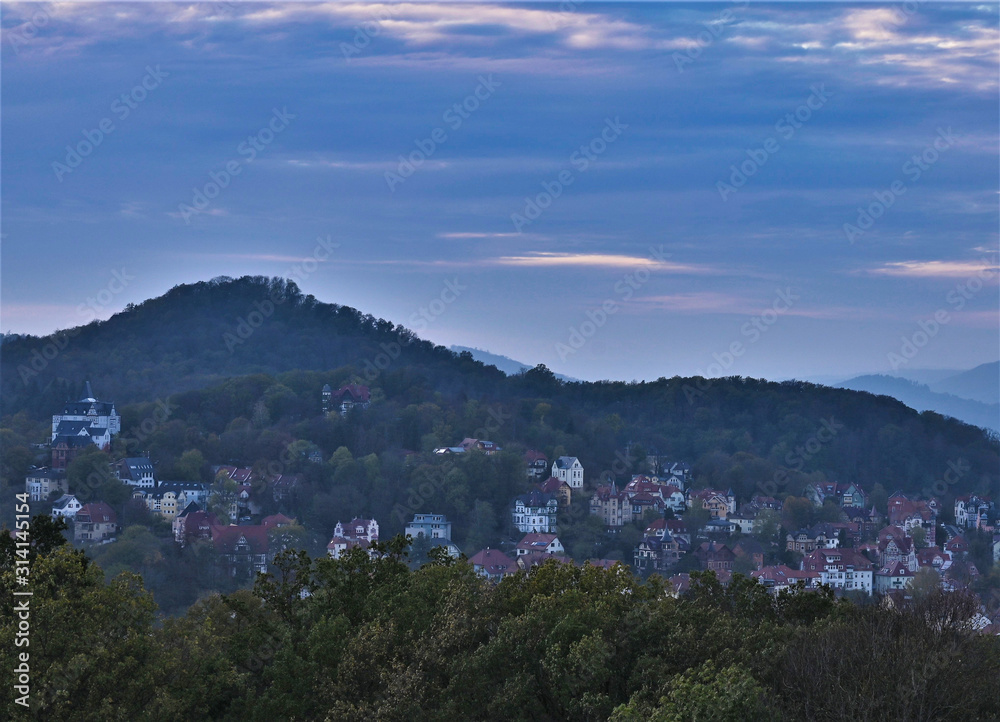 Abenddämmerung und Villenviertel (Südviertel) in Eisenach, Thüringen, Deutschland