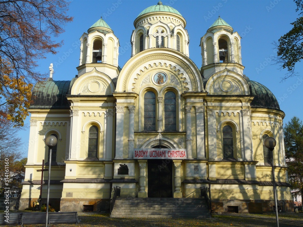 Fototapeta premium CZĘSTOCHOWA , POLSKA -DAWNA CERKIEW , OBECNIE KOŚCIÓŁ ,sw. JAKUBA