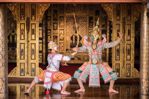 Cultural art in Thailand that is beautiful and delicate.  Today, UNESCO has registered "Khon, masked dance drama in Thailand" as world heritage in the intangible culture of humanity. © Basicdog