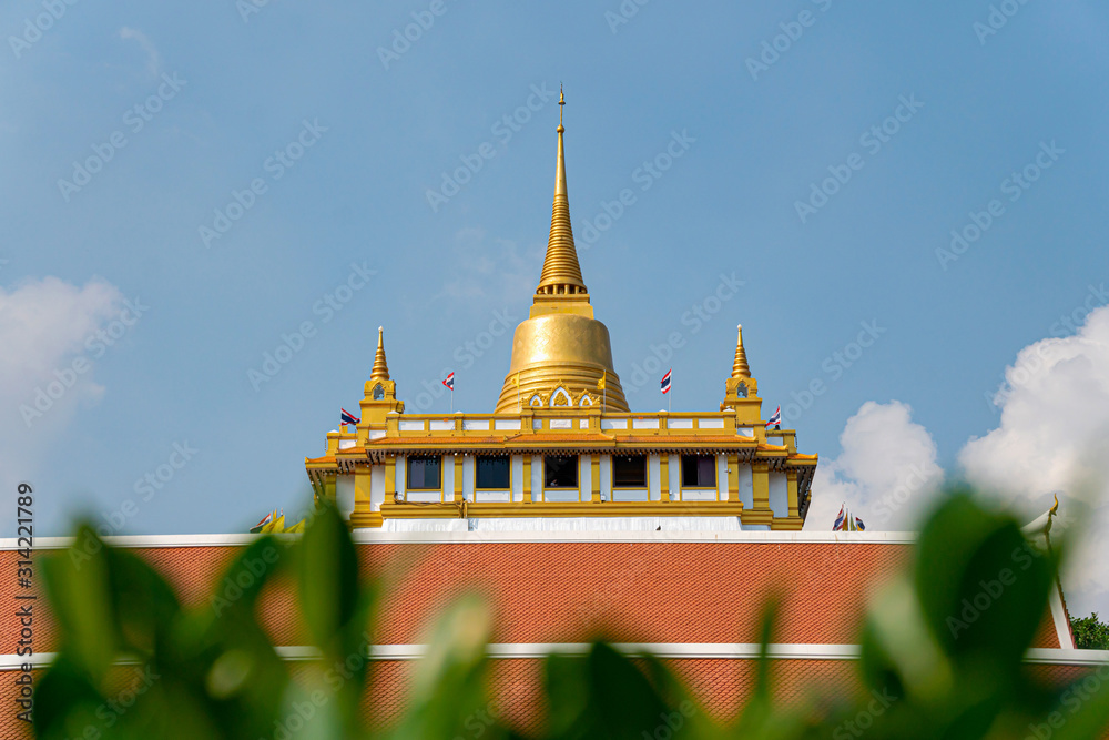 Naklejka premium Wat Saket, Bangkok Thailand - December 18,2019 : Wat Saket, The Golden Mount Temple, Bangkok, Thailand.
