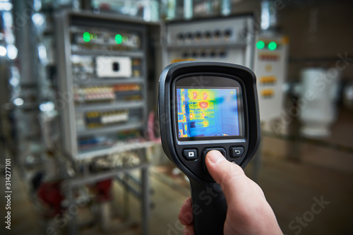 thermal imaging inspection of electrical equipment