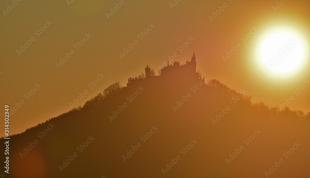 Sonnenuntergang hinterm Hohenzollern