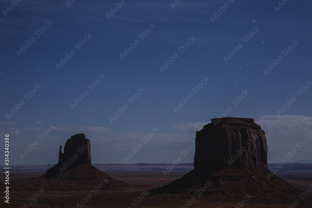 Nuit étoilée à Monument Valley